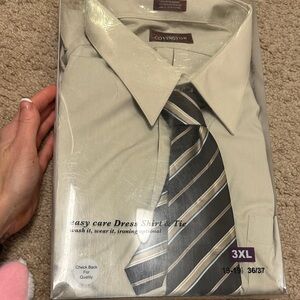 Covington Men's Beige Dress Shirt with Striped Tie